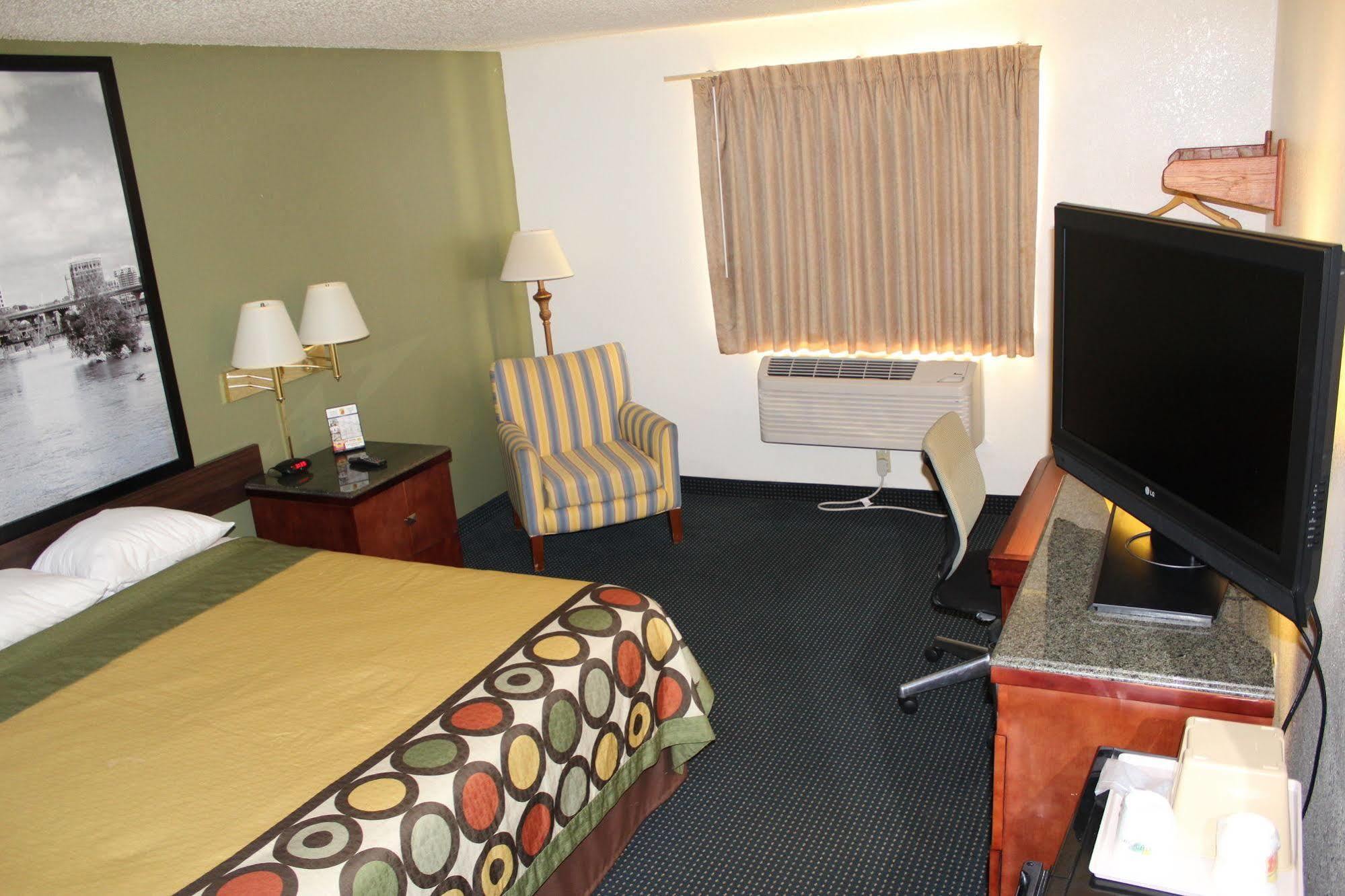 Hotel Super 8 By Wyndham Newport News/Jefferson Ave. Exteriér fotografie